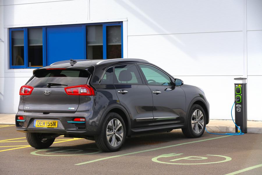  Kia e-Niro 2019 года  (UK) (фото 38 из 40)
